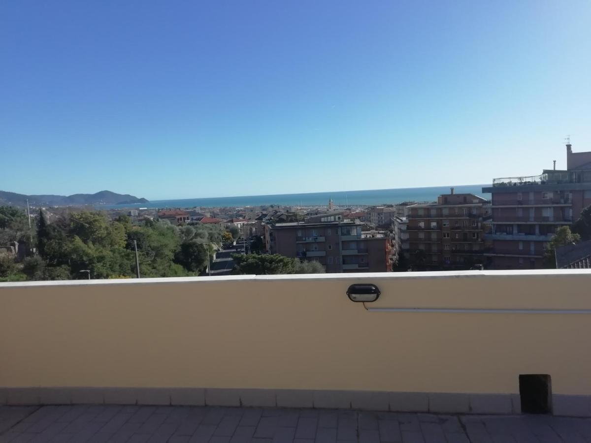 Terrazza Sul Mare In Via Devoto Appartement Chiavari Buitenkant foto
